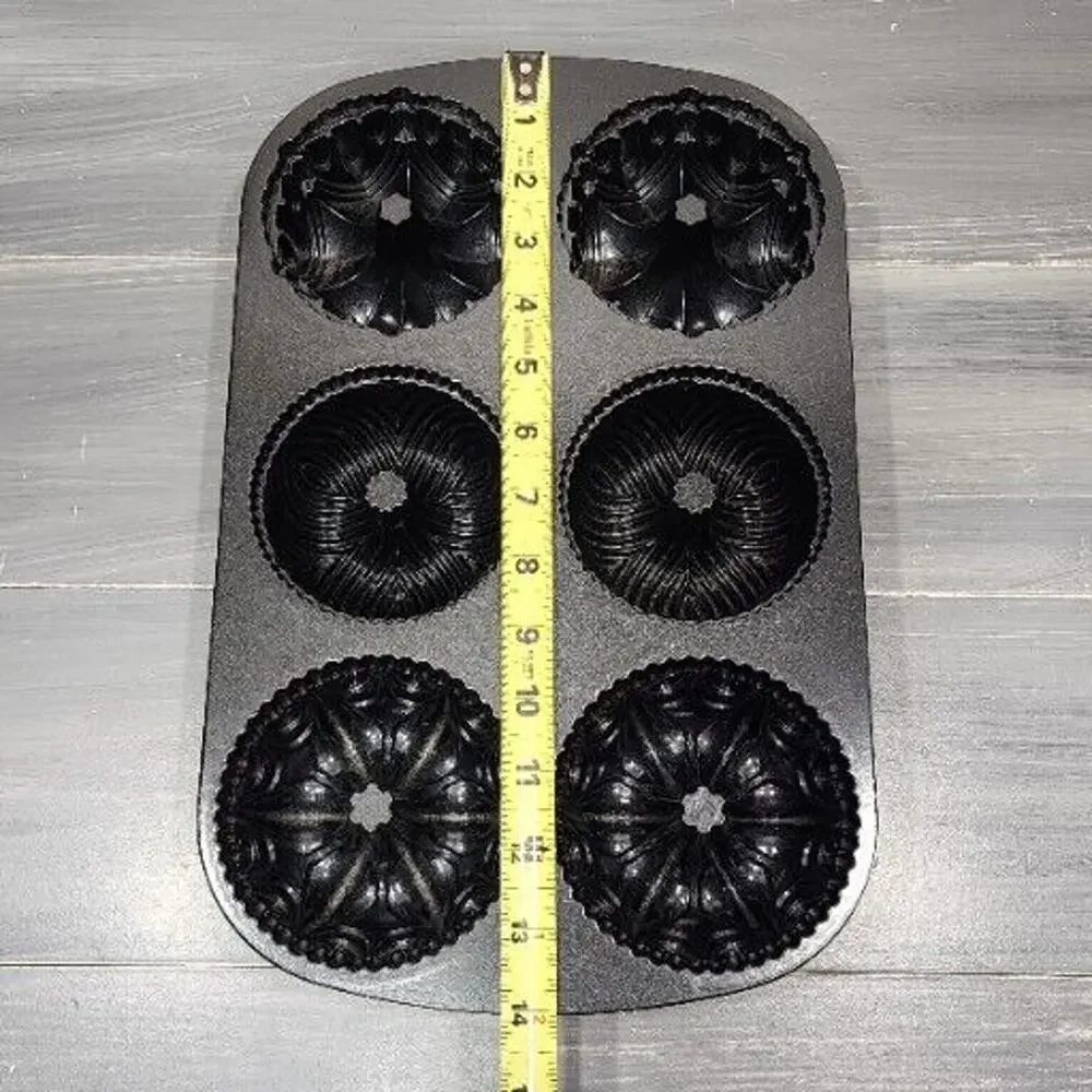 NORDIC WARE 6 Cup Mini Bundt Cake Pan Heavy Cast Aluminum